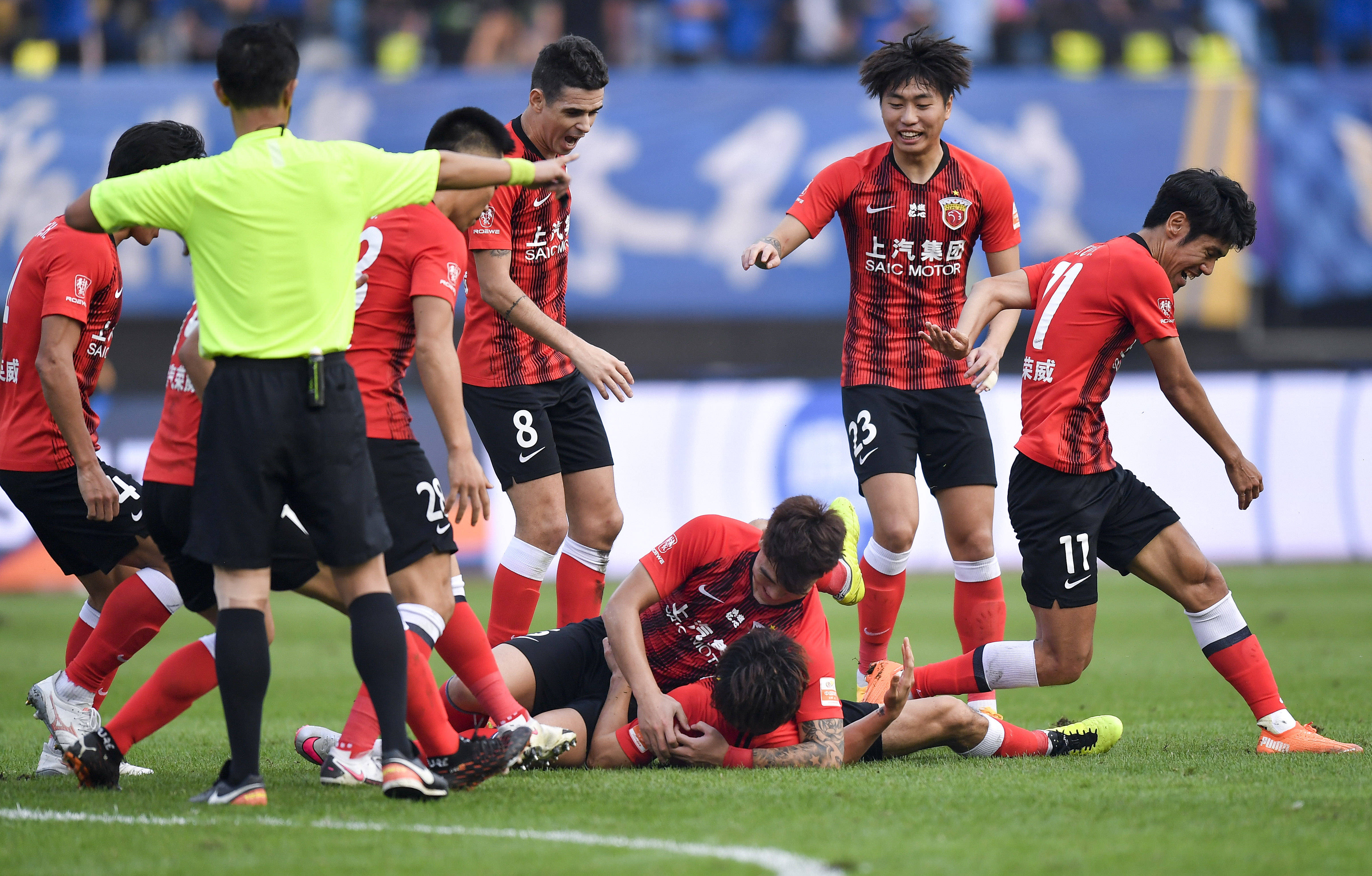 曼城在上半 曼城在上半