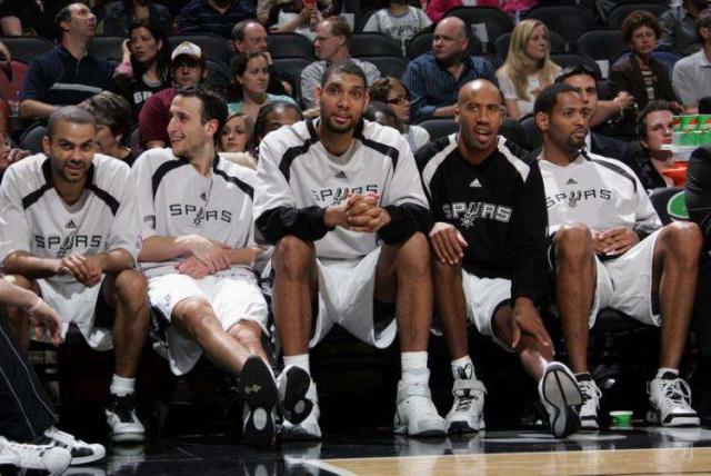 他们先将目 他们先将目